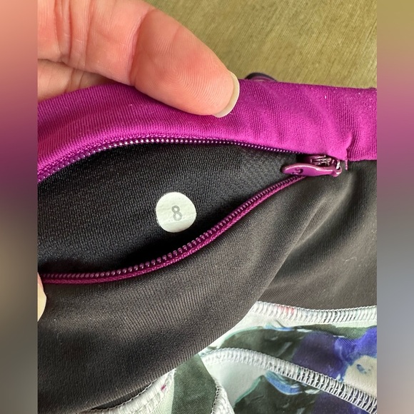 Lululemon Speed Legging Athletic Tight III in Pigment Wave Print Size 8 - Picture 3 of 5